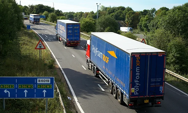 La transformación digital provoca un aumento de los robos cibernéticos en el transporte por carretera y logístico